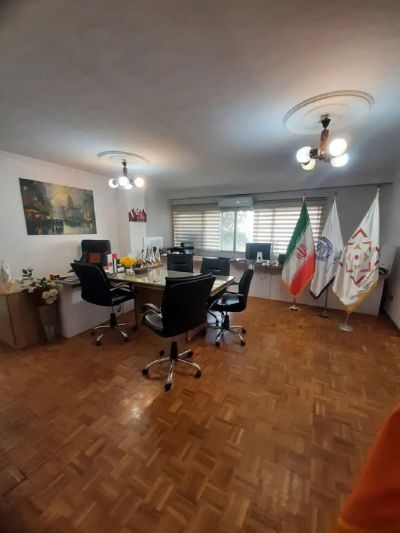 اداری 180 متری سه خوابه در جردن تهران