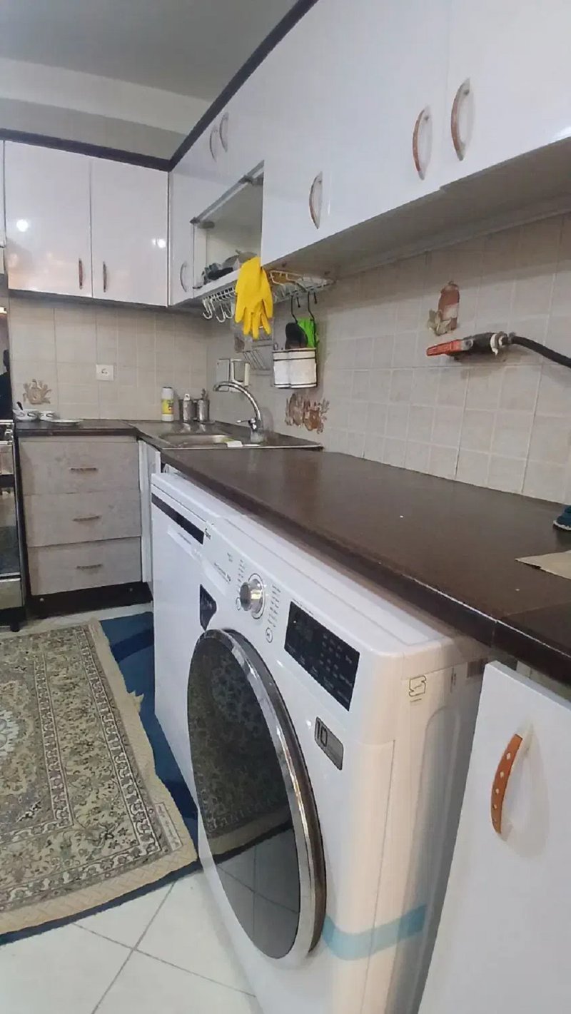 آپارتمان 70 متری دو خوابه در سلیمانی تهران13706324861