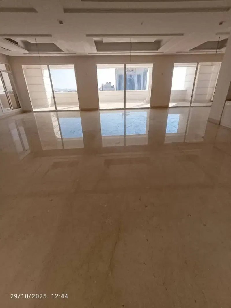 آپارتمان 460 متری چهارخوابه در فرمانیه تهران13713025068