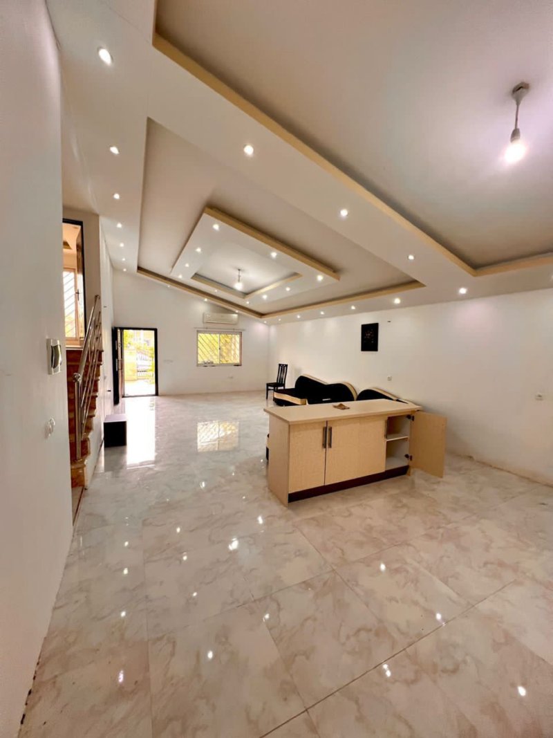 ویلا 250 متری دو خوابه در آمل13717125171