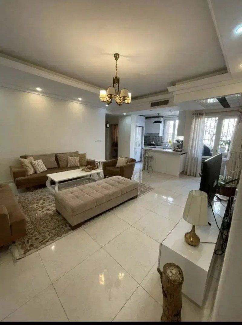 آپارتمان 80 متری دو خوابه در حکمت تهران13712225025