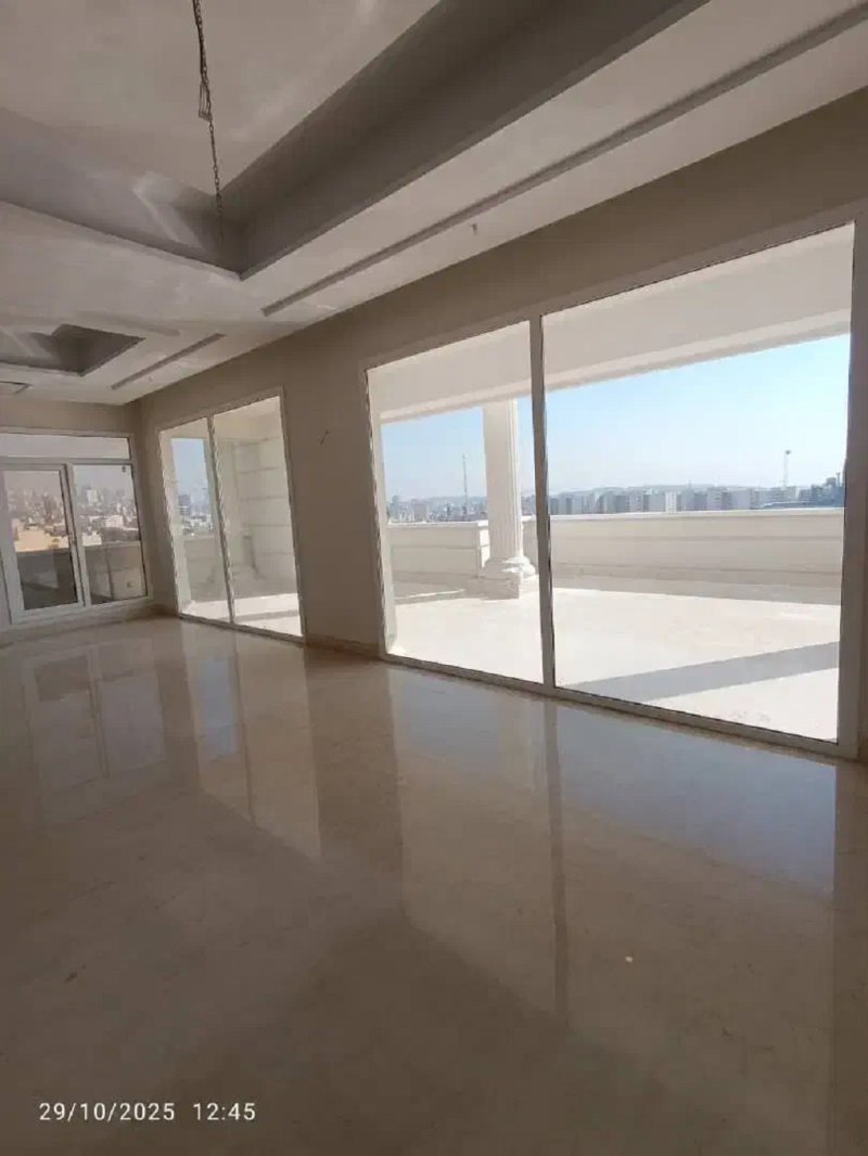 آپارتمان 460 متری چهارخوابه در فرمانیه تهران13713025066