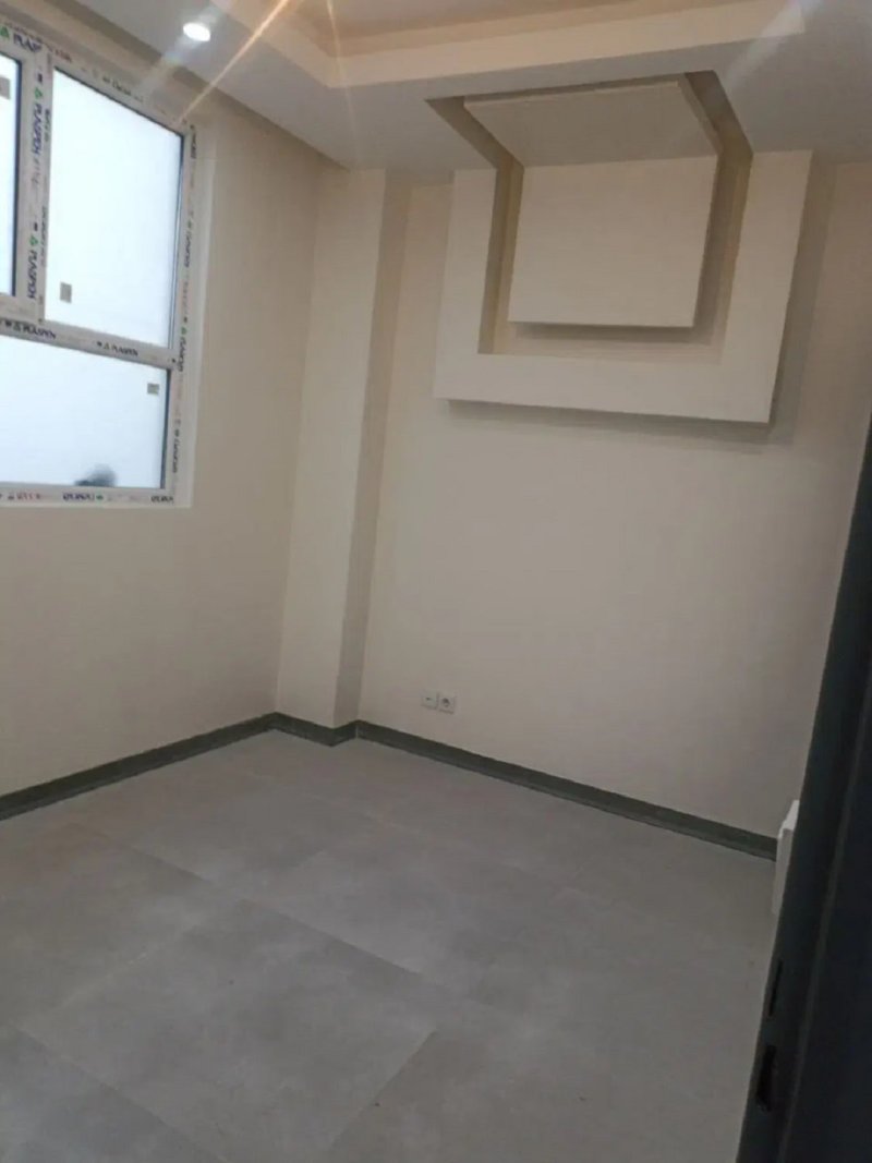 آپارتمان 135 متری سه خوابه در افسریه تهران13709824953