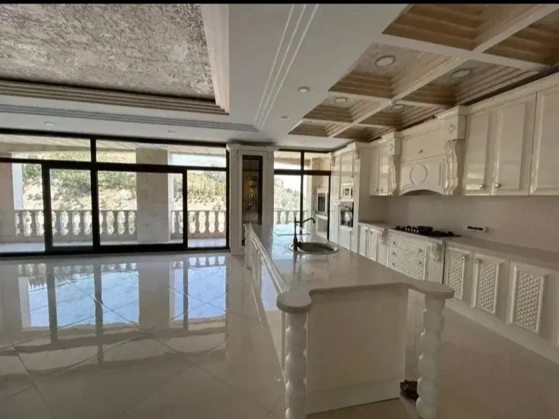 آپارتمان 270 متری سه خوابه در فرمانیه تهران13712425030