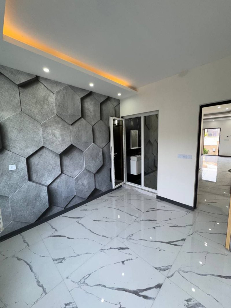 ویلا 140 متری دو خوابه در سعادت آباد چمستان13717925193