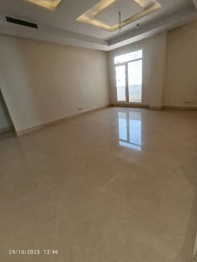 آپارتمان 460 متری چهارخوابه در فرمانیه تهران13713025072