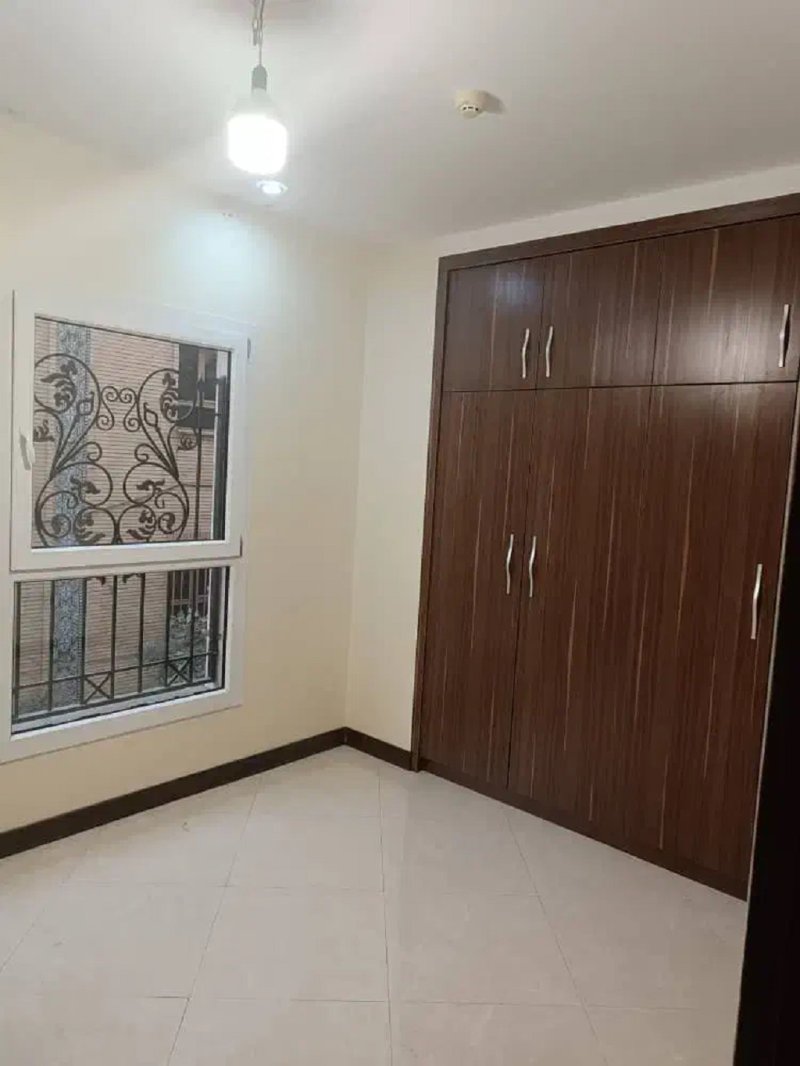 آپارتمان 130 متری سه خوابه در چیذر تهران13712025017