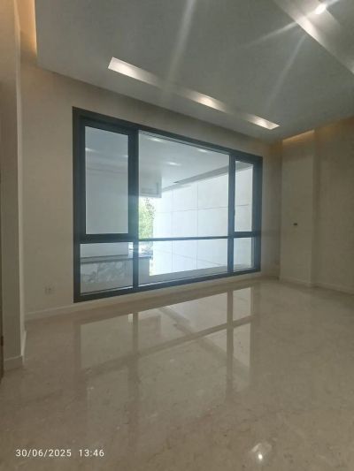 آپارتمان 250 متری سه خوابه در کامرانیه تهران