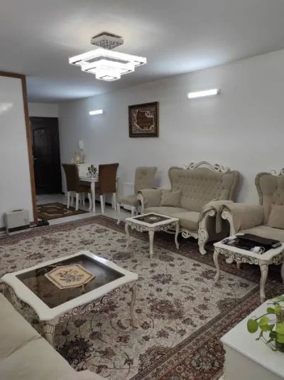 آپارتمان 80 متری دو خوابه در گلبهار