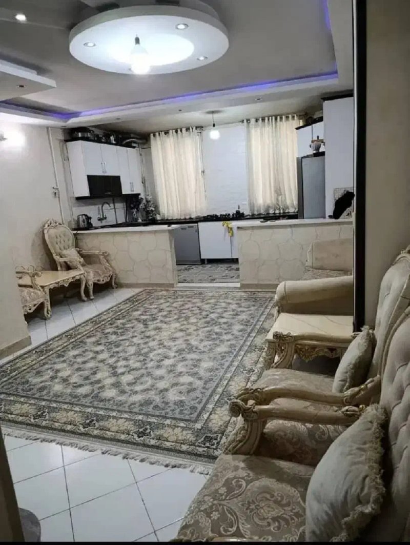 آپارتمان 52 متری یک خوابه در 20 متری امام خمینی اسلام شهر13723525306