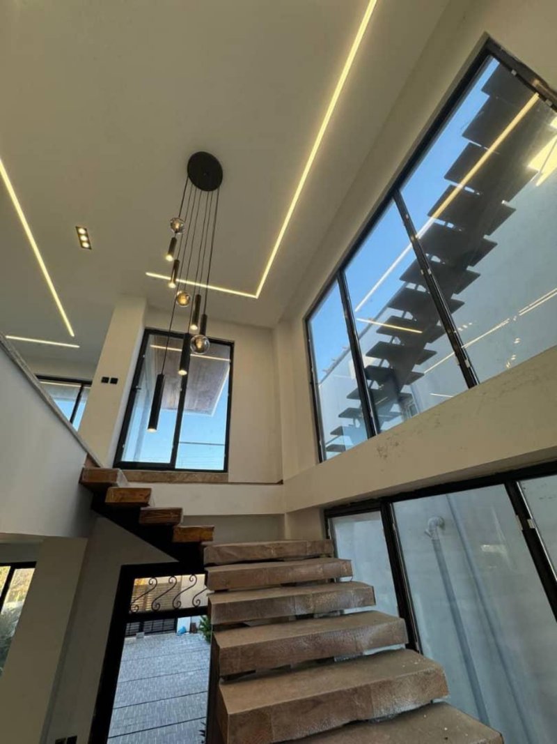 ویلا 300 متری چهارخوابه در علی آباد نوشهر13720725233