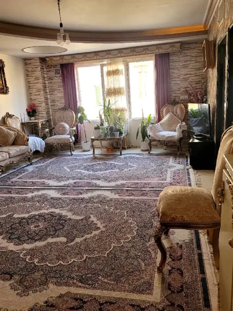 آپارتمان 69 متری دو خوابه در وائین شهریار13728425395