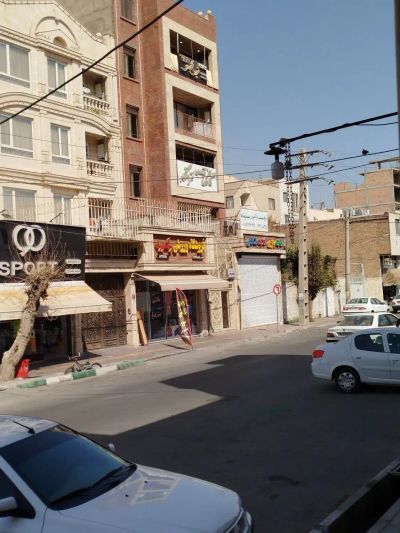تجاری 10 متری در خیابان مطهری اسلام شهر