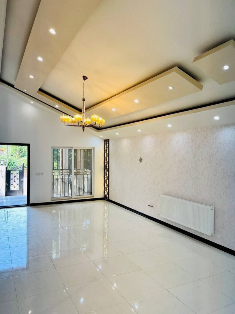 ویلا 220 متری سه خوابه در جاده دریا آمل13725825352