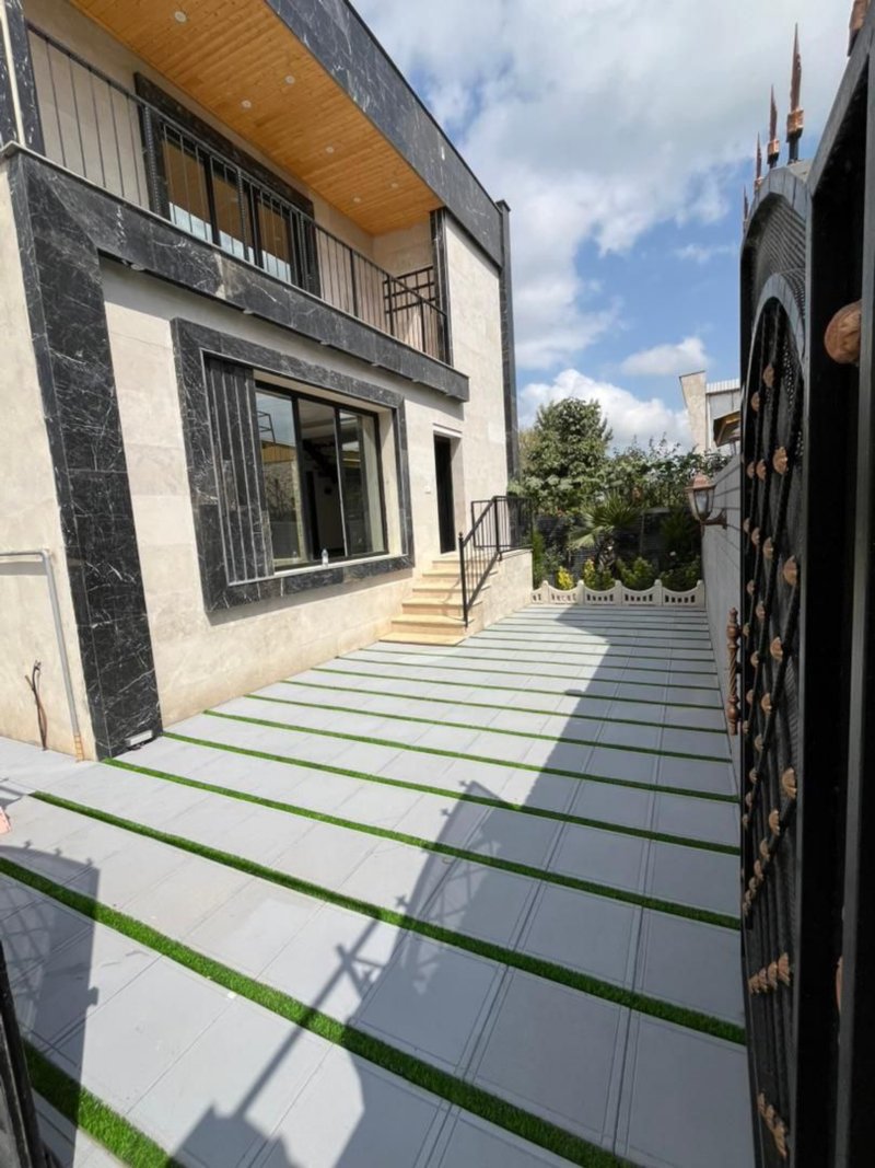 ویلا 200 متری سه خوابه در سائیج محله آمل13726325367