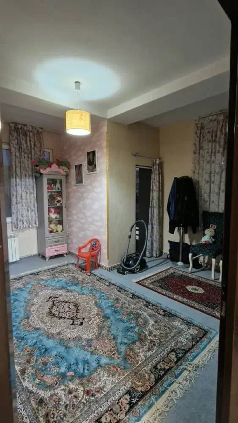 آپارتمان 87 متری دو خوابه در وائین شهریار13728225392
