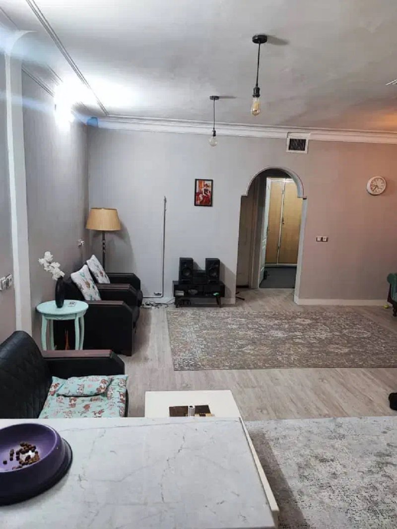 خانه 96 متری دو خوابه در خیابان مطهری اسلام شهر13724125317