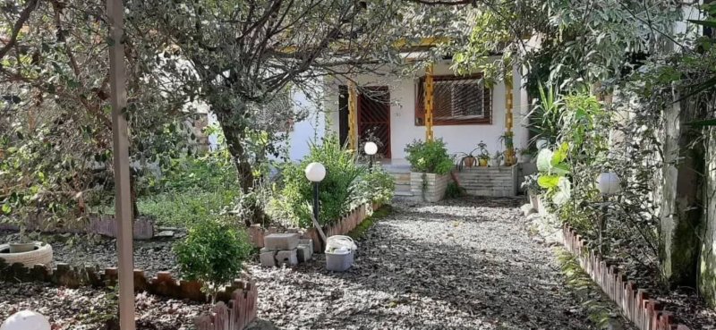 ویلا 350 متری در آمل13725325341