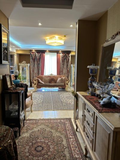 آپارتمان 92 متری دو خوابه در بلوار جمهوری یزد