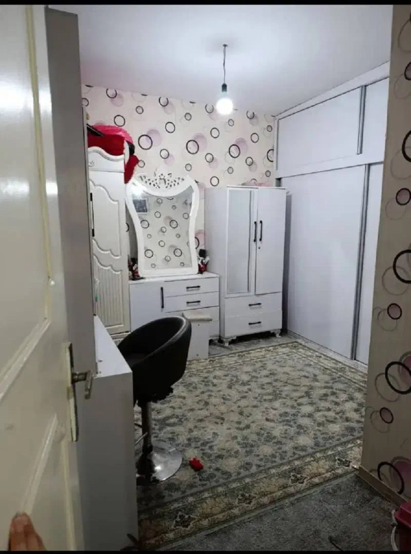 آپارتمان 52 متری یک خوابه در 20 متری امام خمینی اسلام شهر13723525308