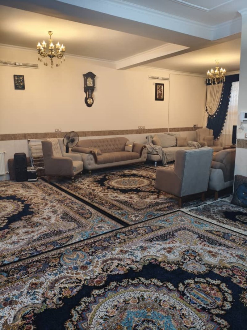 خانه 207 متری دو خوابه در بلوار آزادگان یزد13721425267