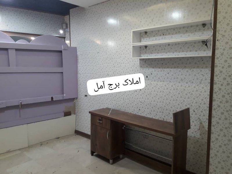 تجاری 17 متری در میدان 17 شهریور آمل13722125282