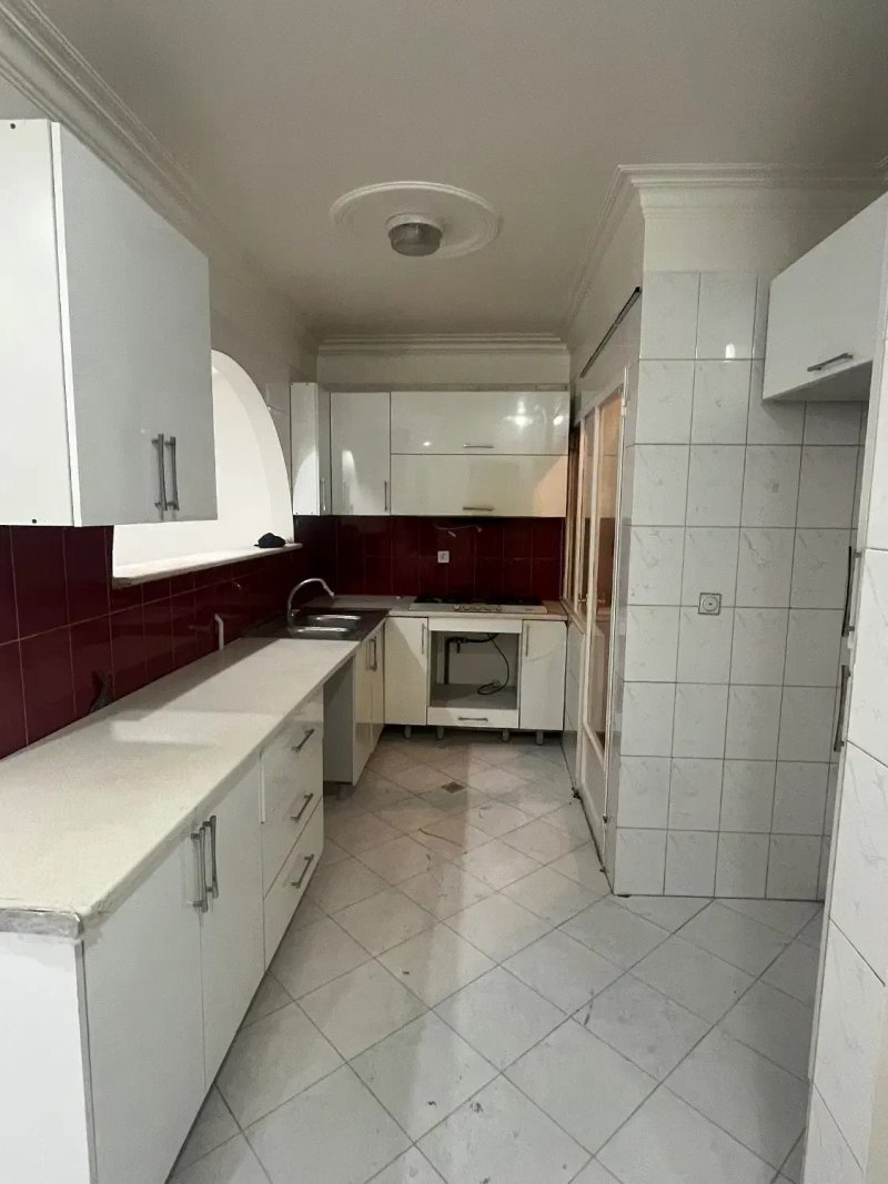 آپارتمان 85 متری دو خوابه در تهرانپارس غربی تهران13735525580