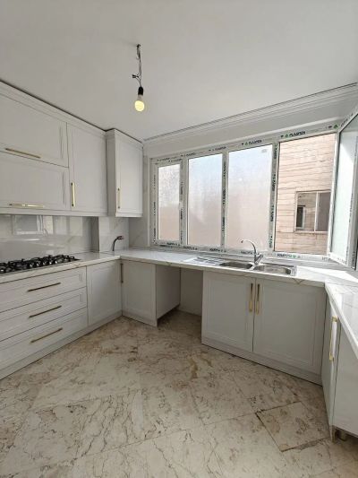 آپارتمان 110 متری دو خوابه در سعادت آباد تهران