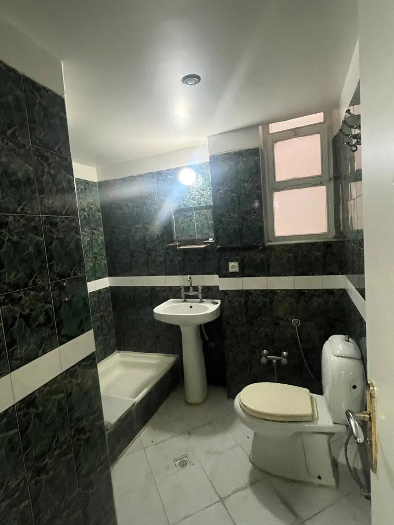 آپارتمان 85 متری دو خوابه در تهرانپارس غربی تهران13735525584