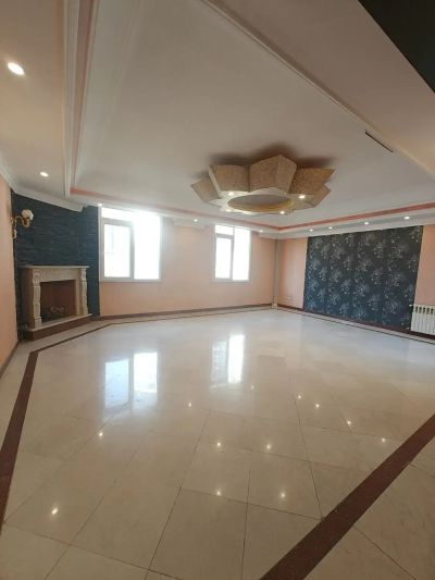 آپارتمان 140 متری سه خوابه در سعادت آباد تهران