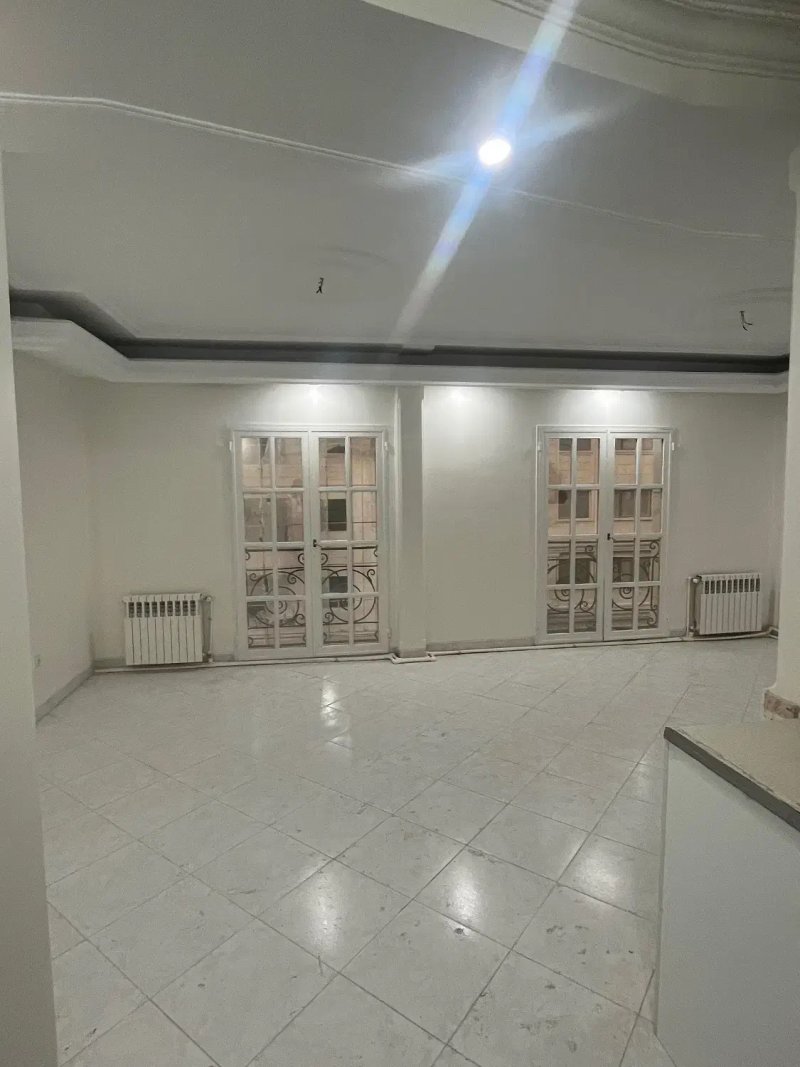 آپارتمان 85 متری دو خوابه در تهرانپارس غربی تهران13735525578