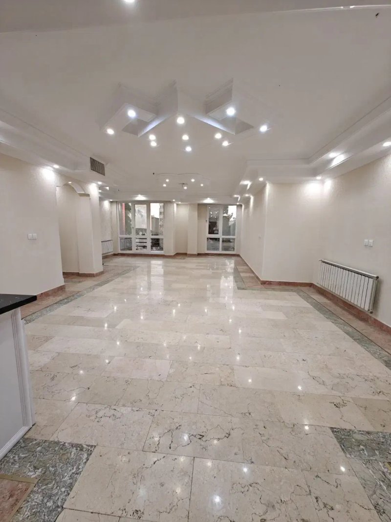 آپارتمان 130 متری سه خوابه در سعادت آباد تهران13737025636