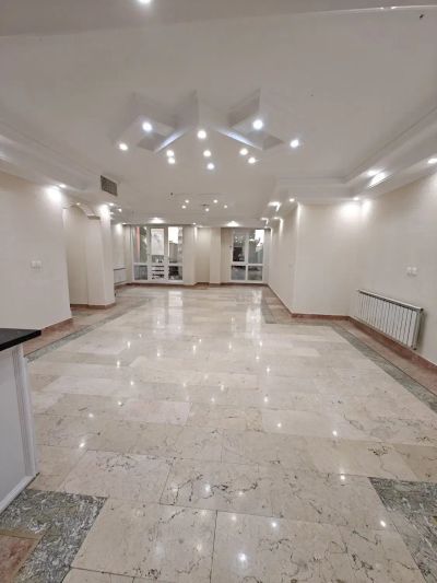 آپارتمان 130 متری سه خوابه در سعادت آباد تهران