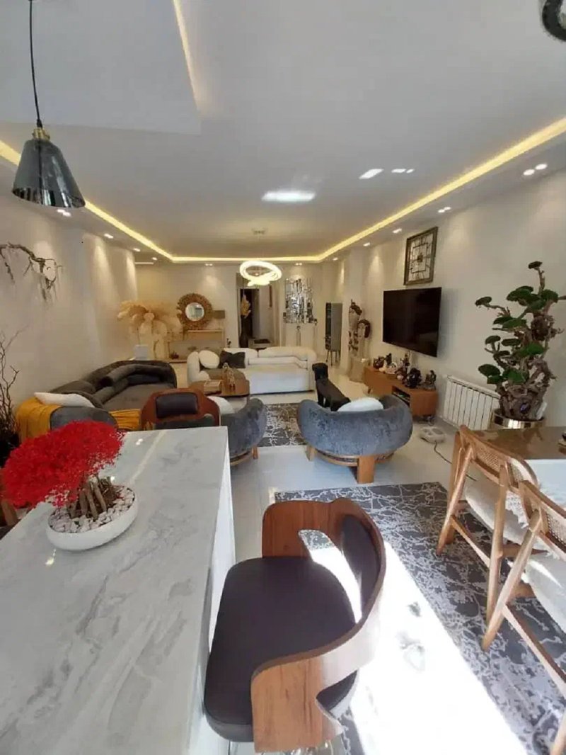 آپارتمان 101 متری دو خوابه در تهرانپارس غربی تهران13735025568