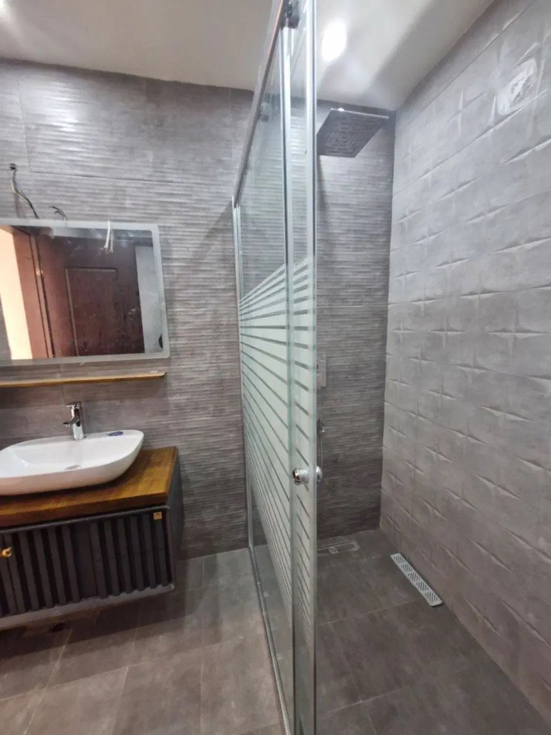 آپارتمان 123 متری سه خوابه در تهرانپارس غربی تهران13734825553