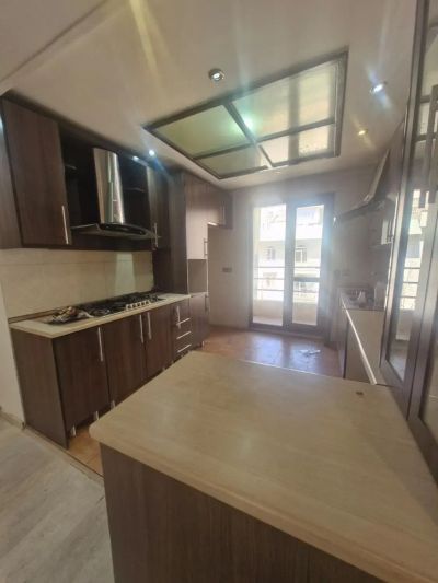 آپارتمان 94 متری دو خوابه در تهرانپارس غربی تهران