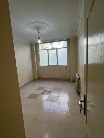 آپارتمان 100 متری دو خوابه در تهرانپارس غربی تهران