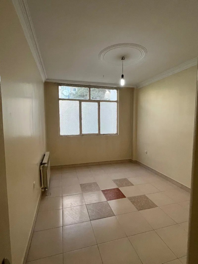 آپارتمان 100 متری دو خوابه در تهرانپارس غربی تهران13735625589