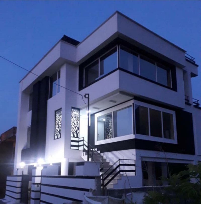 ویلا 200 متری سه خوابه در بندپی نوشهر13731525420