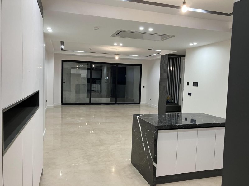 آپارتمان 135 متری سه خوابه در شهرک غرب تهران13745625753