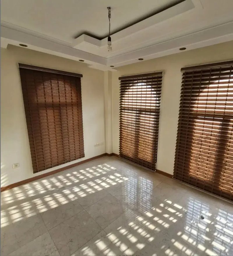 آپارتمان 95 متری دو خوابه در آجودانیه تهران13748525818