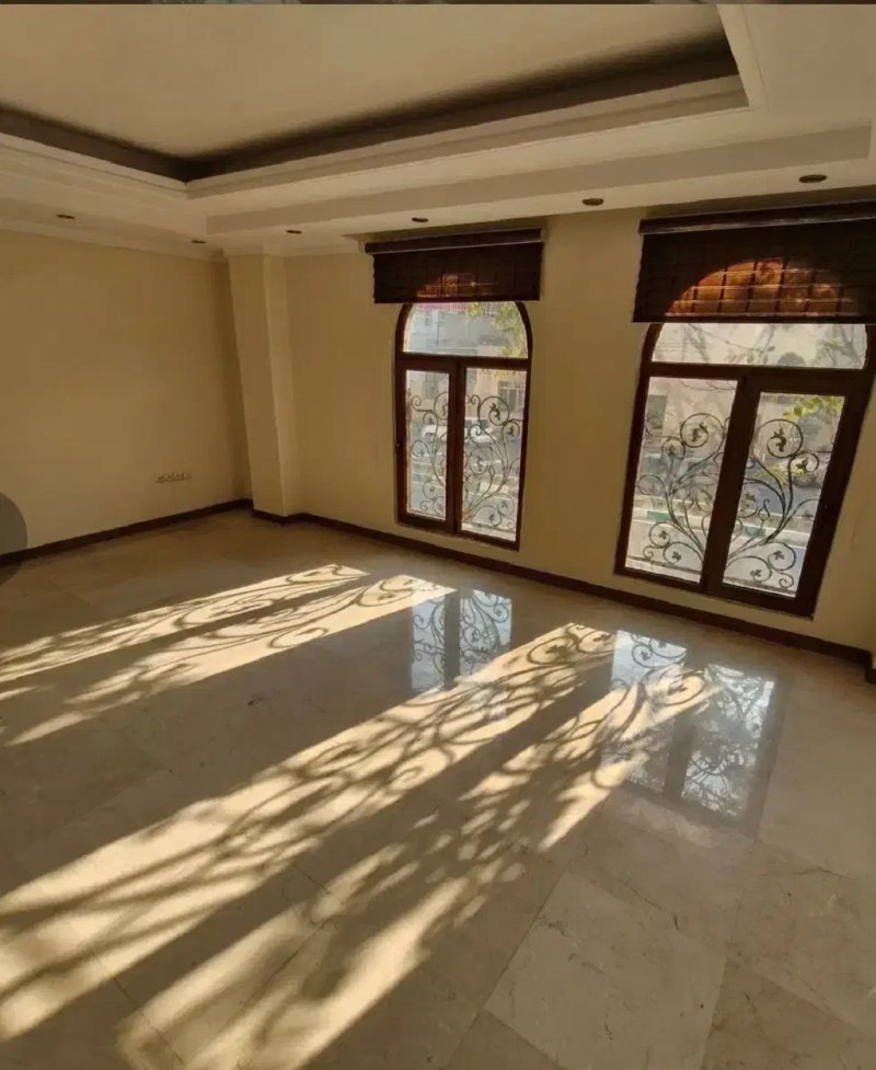 آپارتمان 95 متری دو خوابه در آجودانیه تهران13748525817