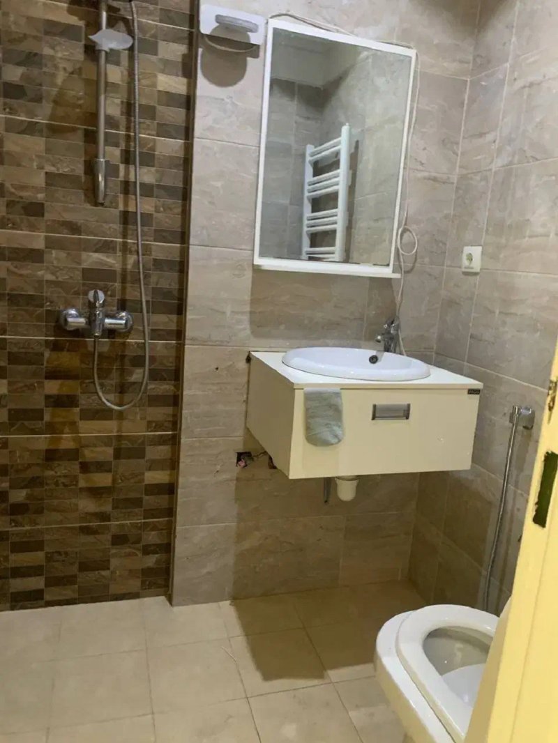 آپارتمان 67 متری یک خوابه در دارآباد تهران13748225810