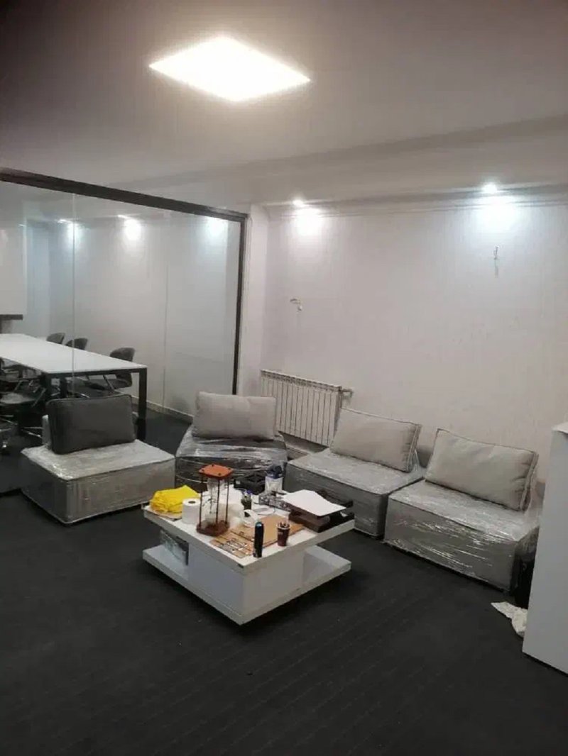 اداری 145 متری سه خوابه در فردوس شرقی تهران13753825943