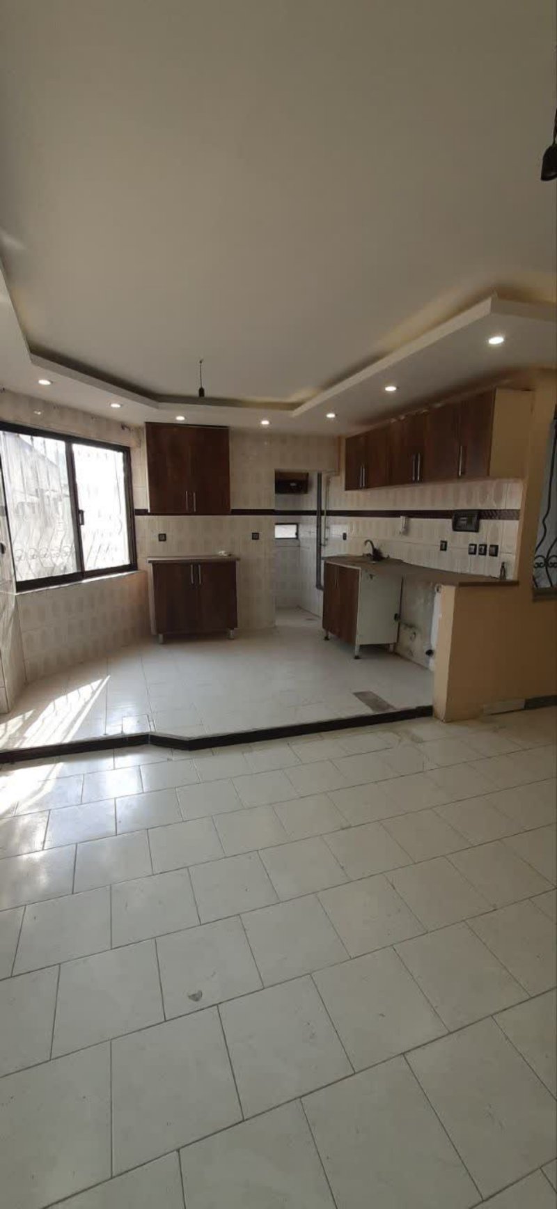 آپارتمان 81 متری دو خوابه در آمل13750525893