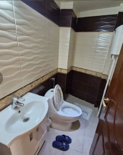 آپارتمان 95 متری دو خوابه در آجودانیه تهران