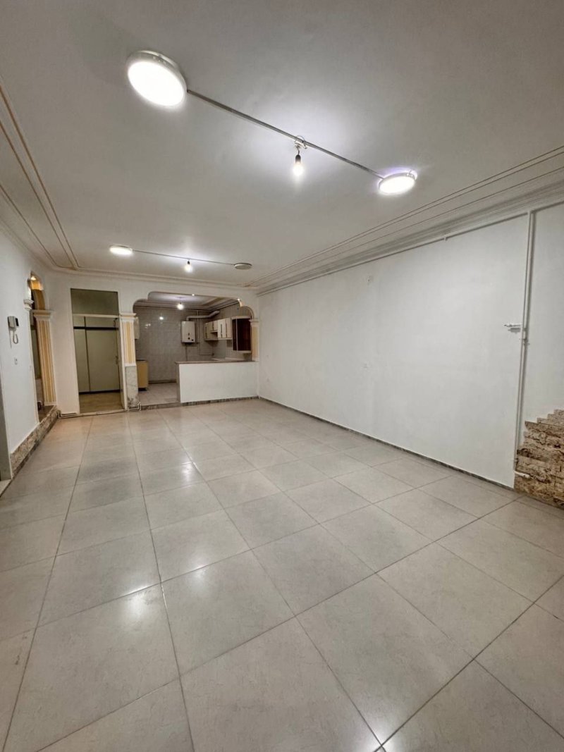 خانه 75 متری یک خوابه در باغمیشه تبریز13749125839