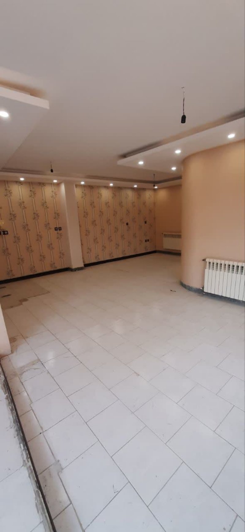 آپارتمان 81 متری دو خوابه در آمل13750525896