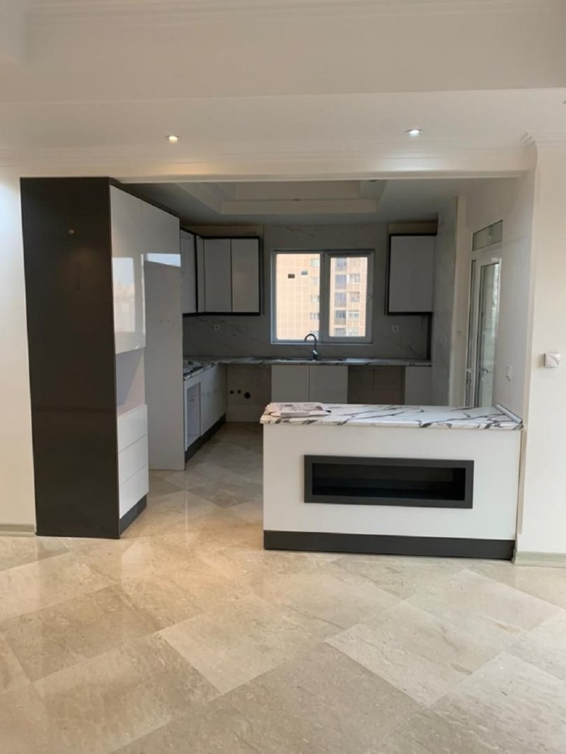 آپارتمان 120 متری دو خوابه در درختی تهران13754625954