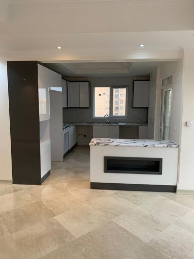 آپارتمان 120 متری دو خوابه در درختی تهران